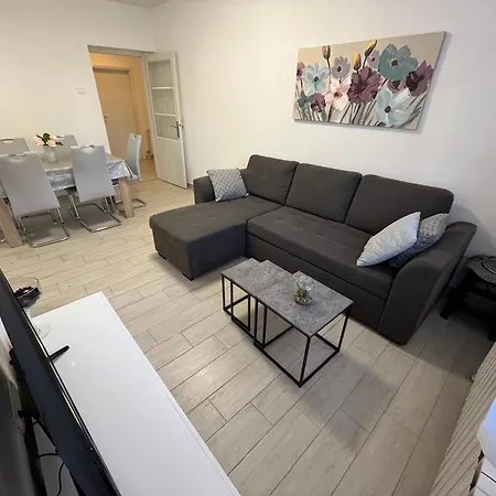 Stadion * Ζαντάρ