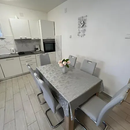 Stadion Διαμέρισμα Ζαντάρ