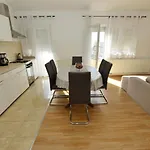Apartman Stadion *